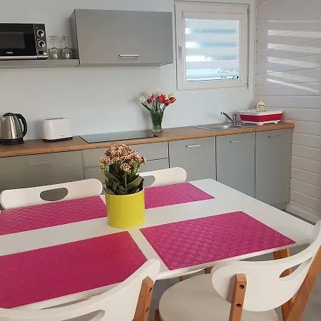Flauta Caloroczne Domki Letniskowe سيانوزيتي